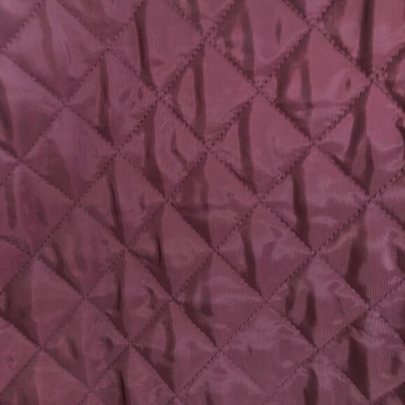 DSW Quilted Duffel Bag Color: Burgundy NWT - Picture 6 of 7